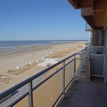 Apartment In Nieuwpoort For 6 Persons *